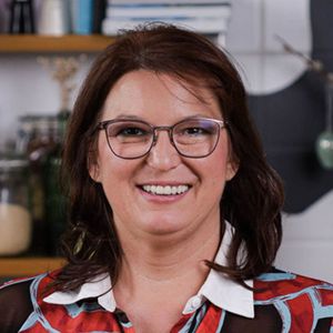 Kövérné Kalmár Mónika